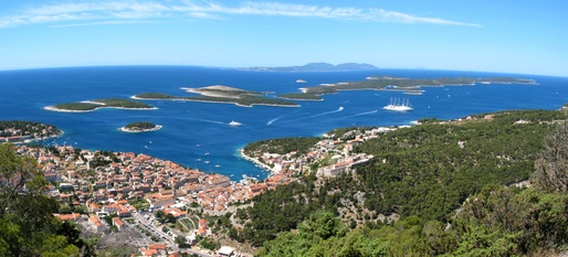 Urlaub in Kroatien - Traumküste mit Inseln und Buchten bei 