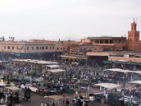 Marrakeschs berühmter Platz Djemaa al Fna